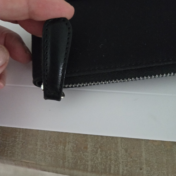 Coach Travel Passport Wallet Black Long Zipper Pockets Card Holders Slim - Picture 3 of 13